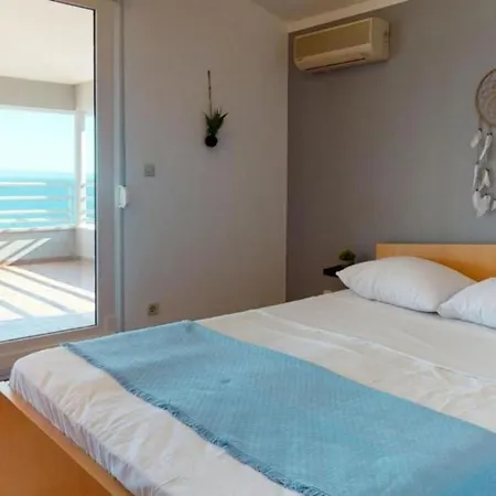 Apartmán M *