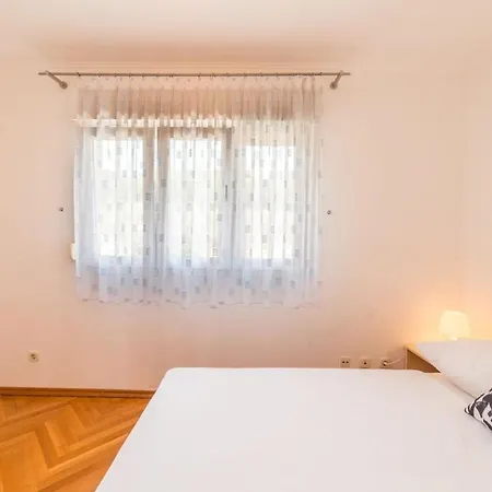 Apartment M