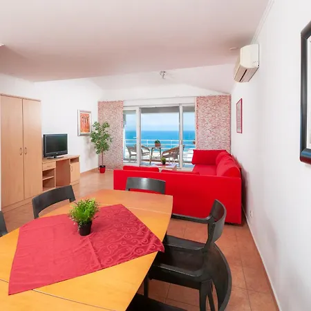 M Apartment Split