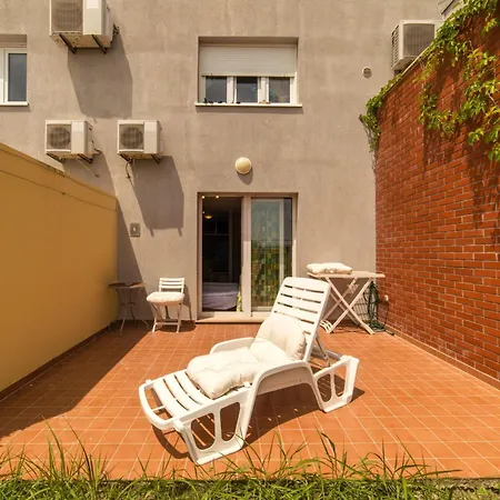 M Apartment *